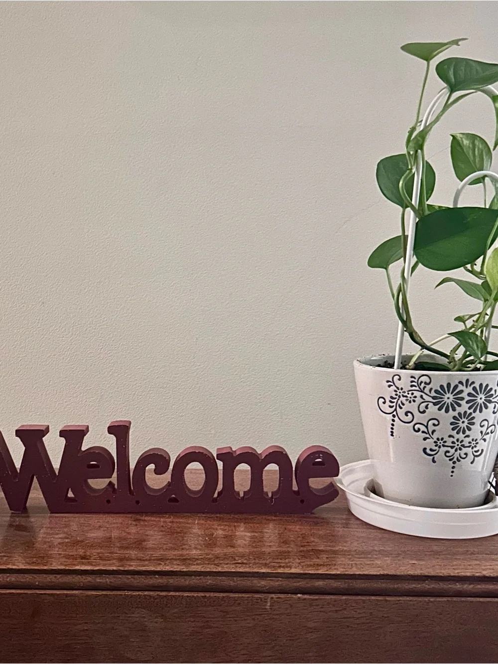 Wooden “WELCOME” Stand-Alone or Hang. Shabby Chic. 16” x 4” x 1.5” GUC.